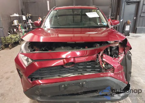 2020 Toyota Rav4 Xle z USA, uszkodzony, nr VIN 2T3P1RFV0LW113062